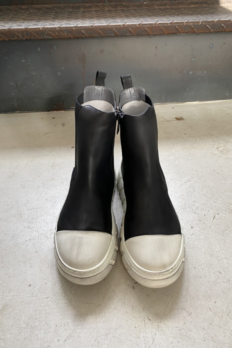 Lofina boots (black)