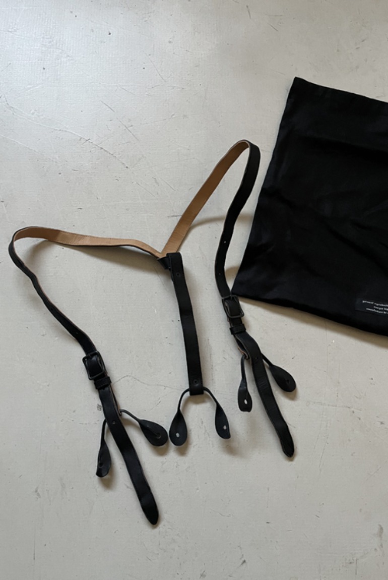 Leather suspender (black)